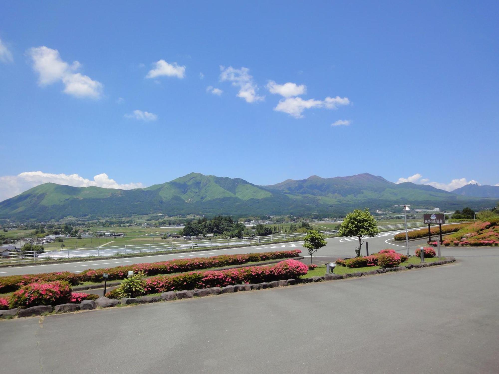 Shikino Mori Hotel Aso Exterior photo